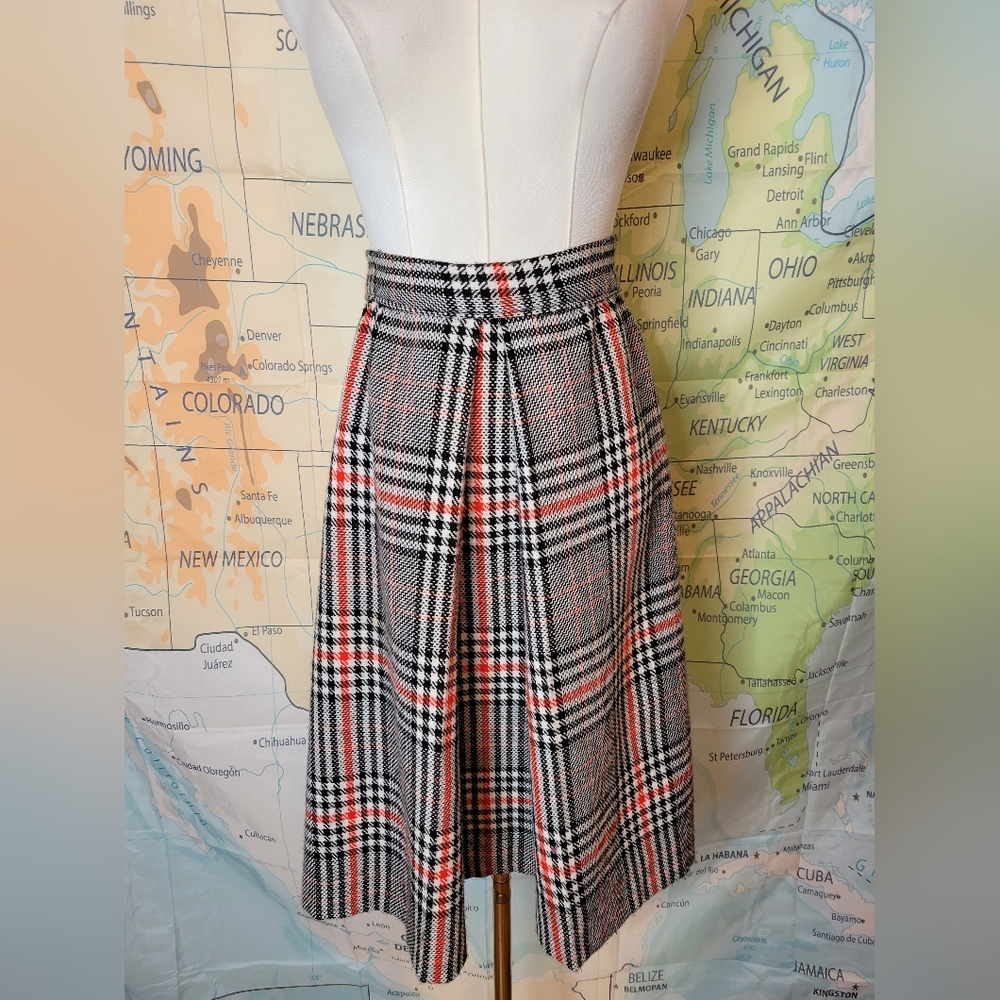 Vintage Red And Black Wool Plaid Women's A Line Skirt - Picture 2 of 12